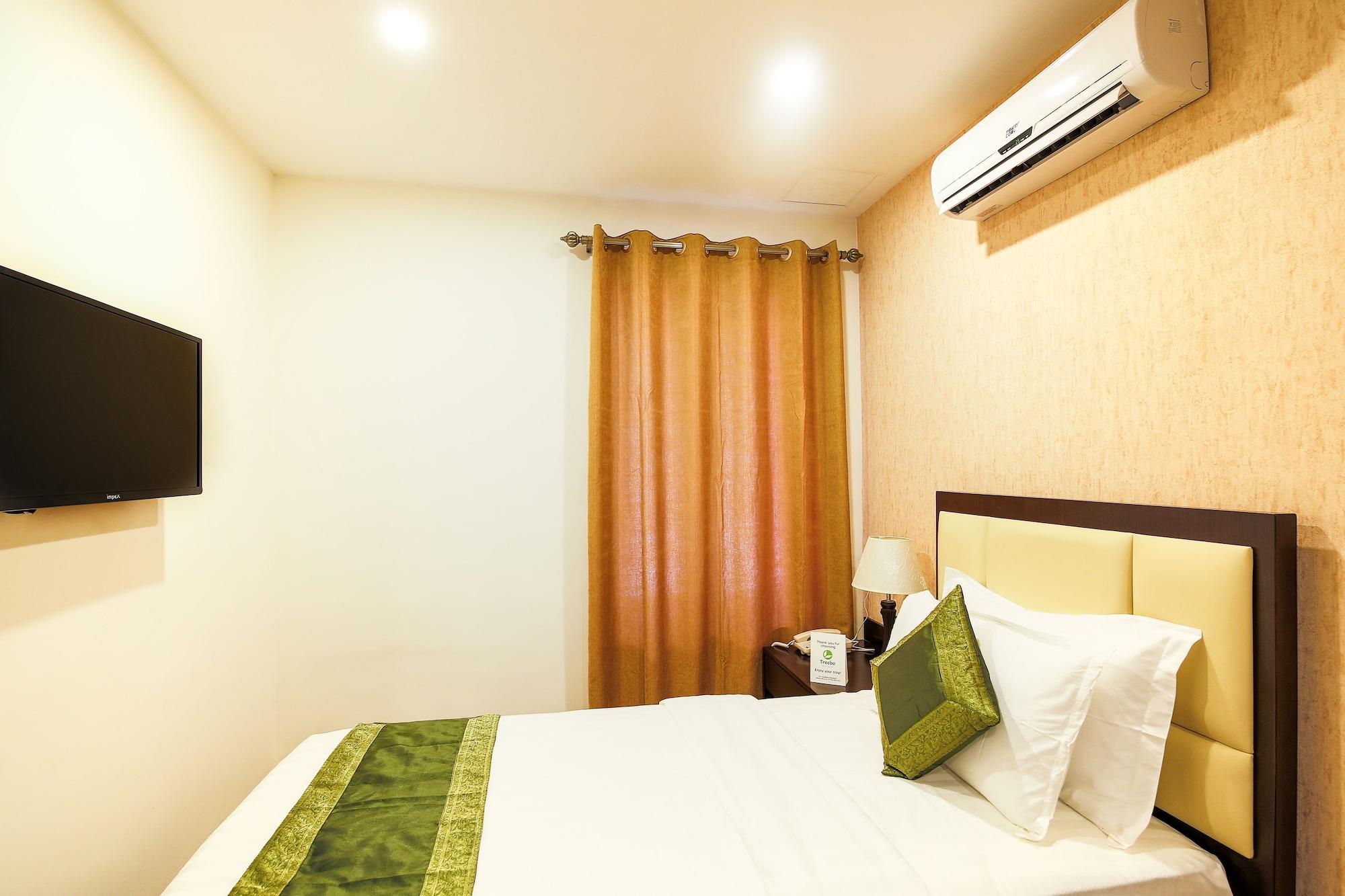 Treebo Trend Adrak Hotel Thiruvananthapuram Exterior photo