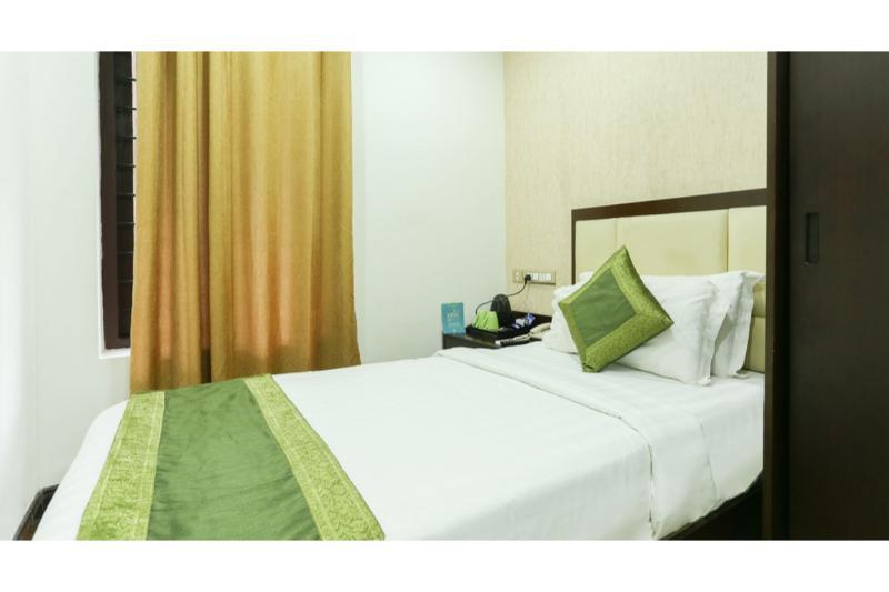 Treebo Trend Adrak Hotel Thiruvananthapuram Exterior photo